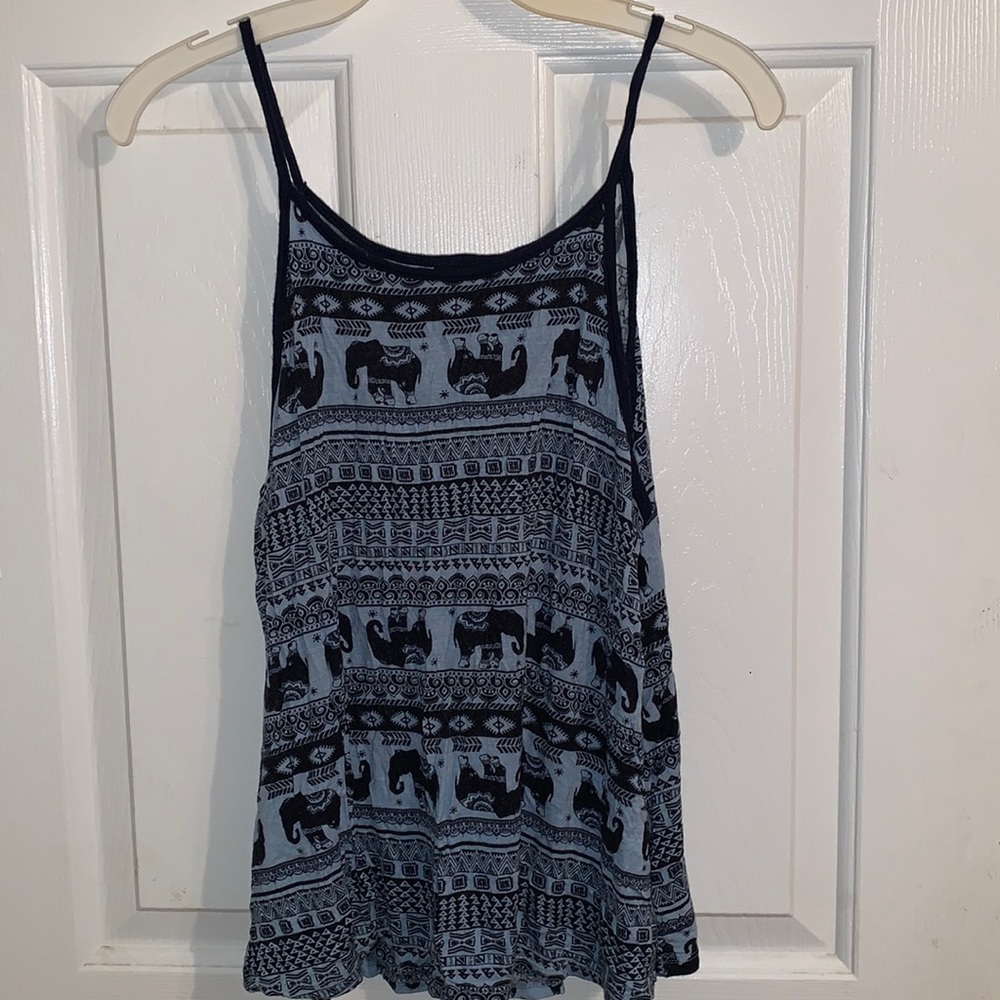 Sleeveless elephant print top